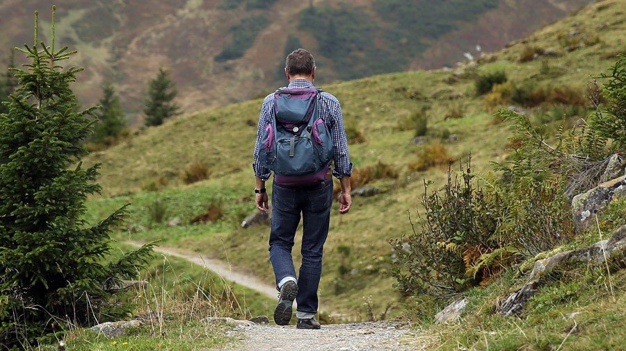 Wandern am Berg Itamos: Wege durch Sithonias Pinienwald-Hinterland